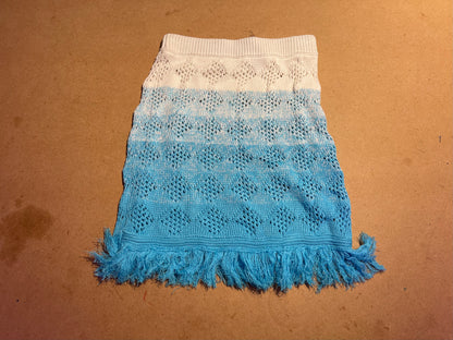 WHITE AND BLUE KNIT MINI SKIRT