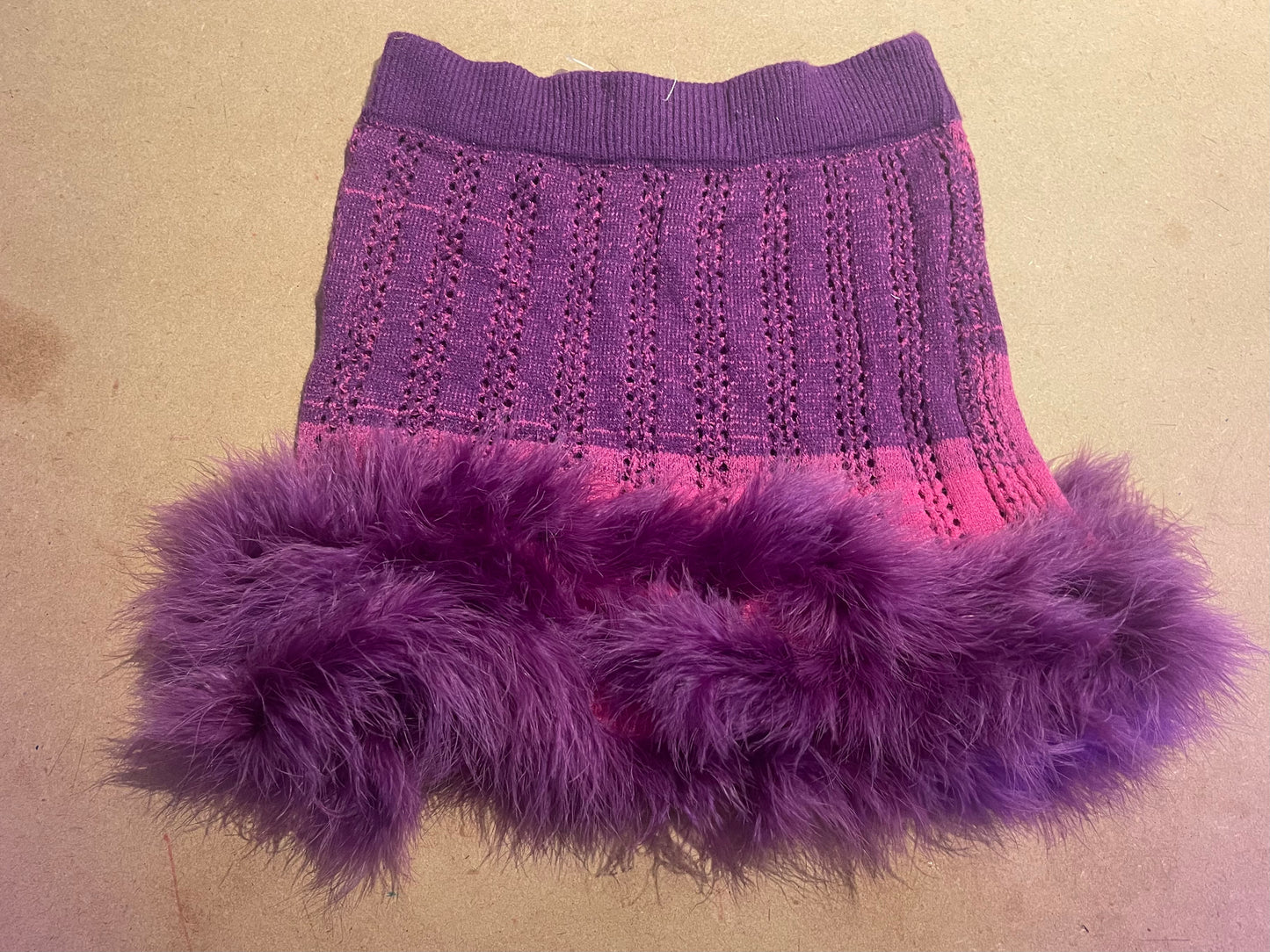 PURPLE KNIT FEATHER TRIM SKIRT