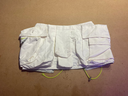 WHITE UTILITY MINI SKIRT